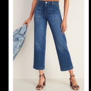 Womens Old Navy wide leg cropped denim size 8